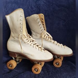 Vintage Women's Chicago Roller Skates